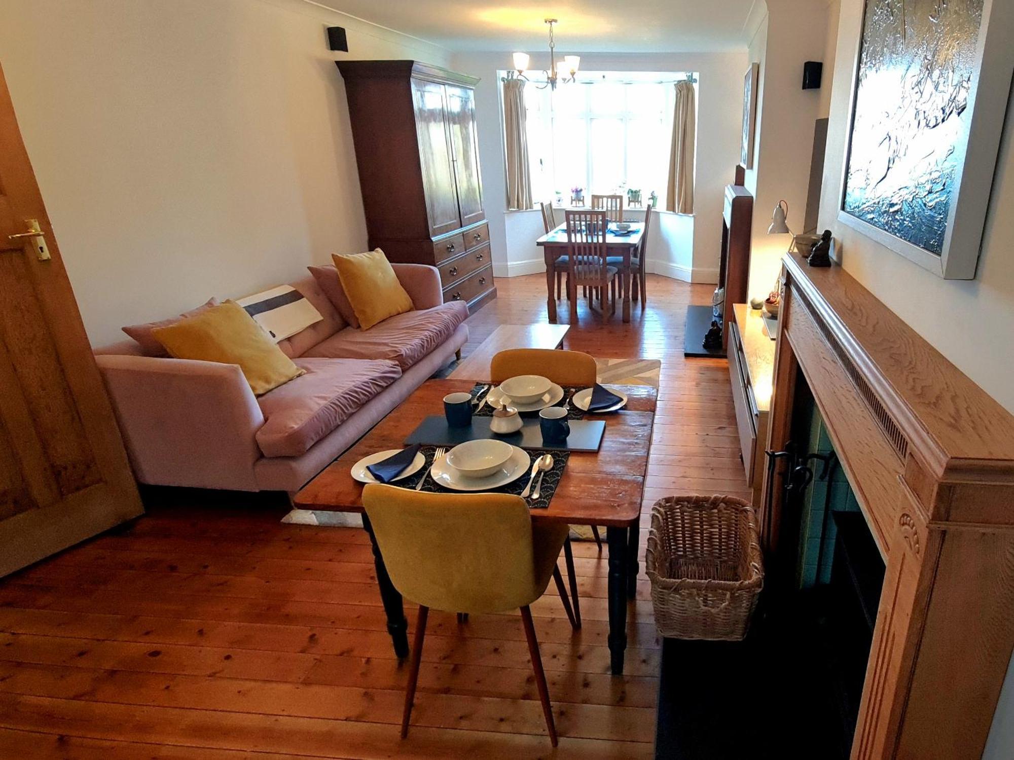 אילפרקומב Newberry Wood Guesthouse מראה חיצוני תמונה